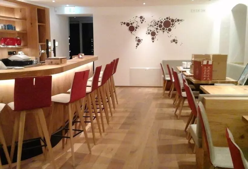 ホテル Gasthof Zum Hirschen Margreid