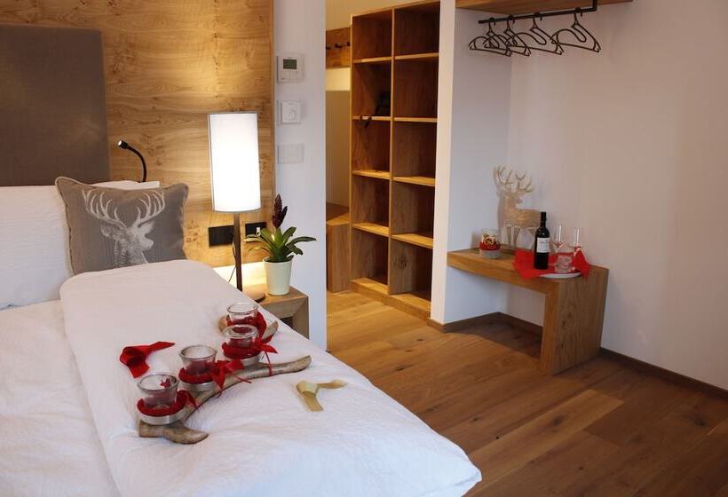 Отель Gasthof Zum Hirschen Margreid