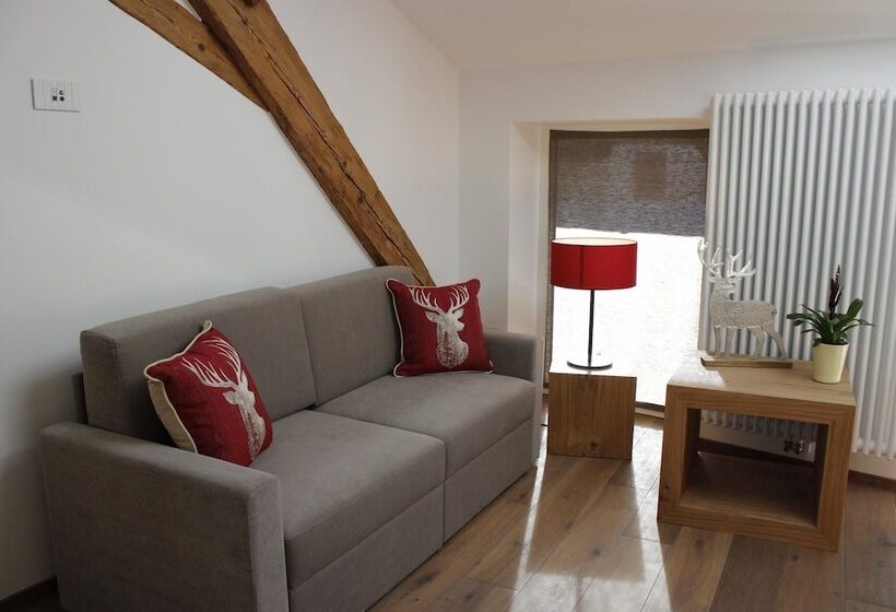 Отель Gasthof Zum Hirschen Margreid