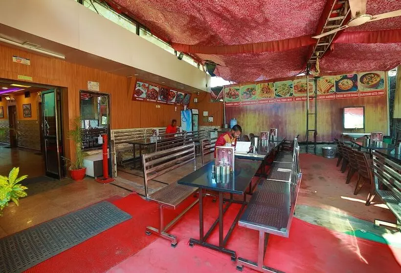 ホテル Goodluck Residency