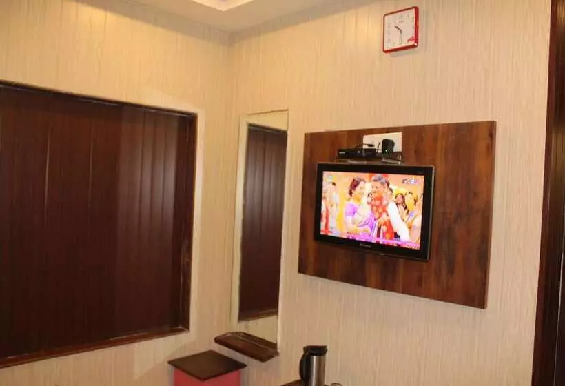 ホテル Goodluck Residency