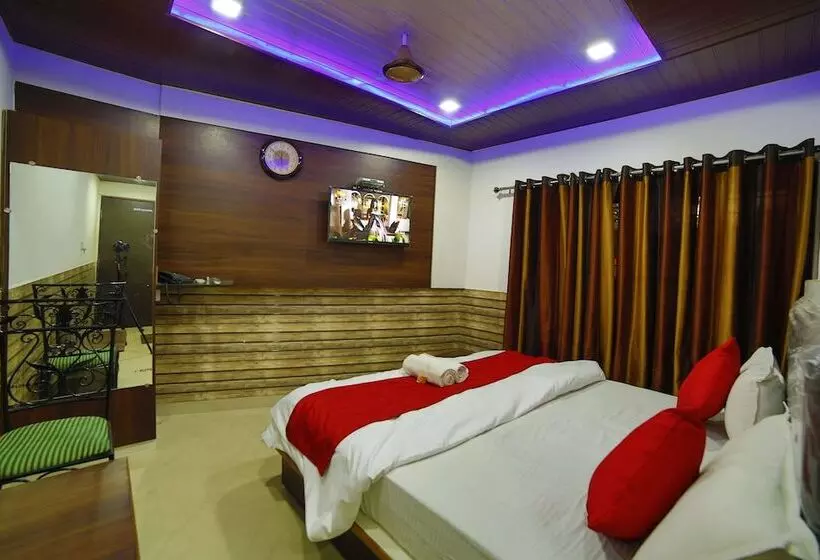 ホテル Goodluck Residency