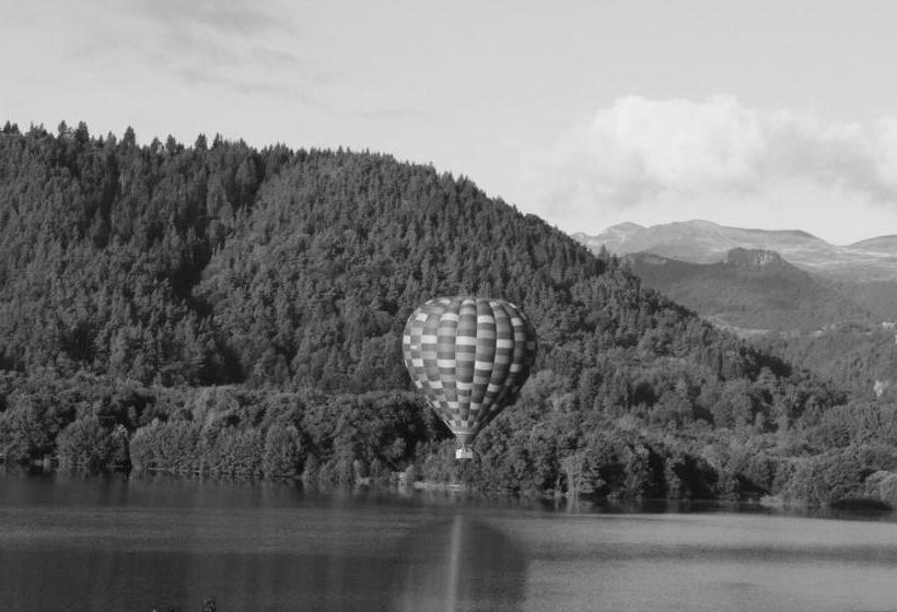 ホテル Hôtel Restaurant La Bonne Hôtesse