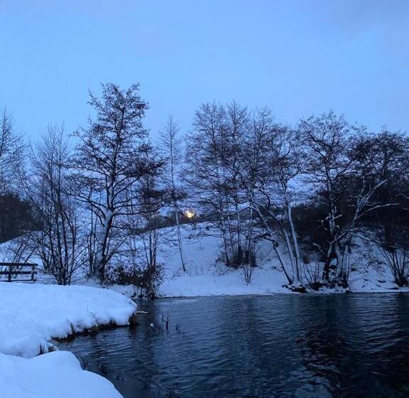 ホテル Hôtel Restaurant La Bonne Hôtesse