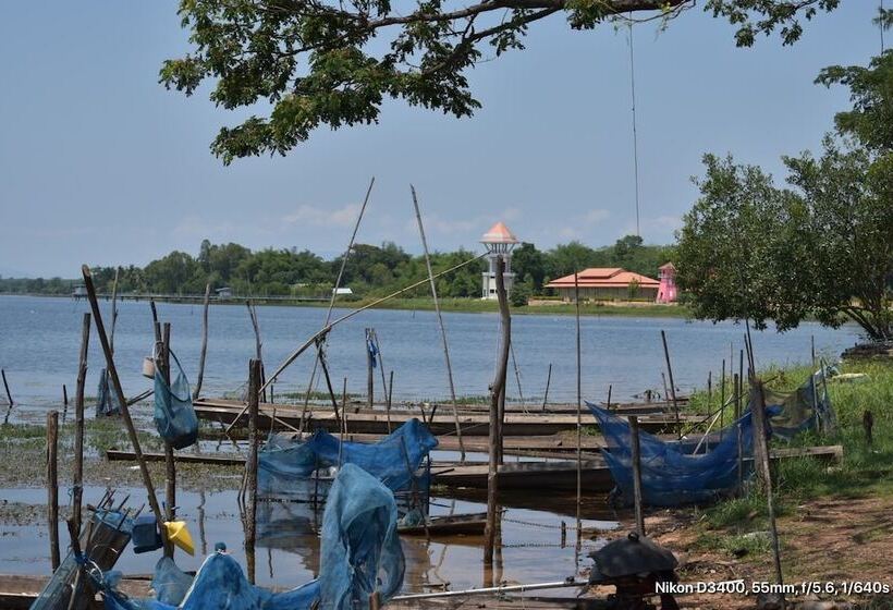 Szálloda Khun Naparn Resort