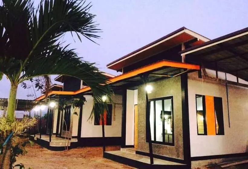 هتل Khun Naparn Resort