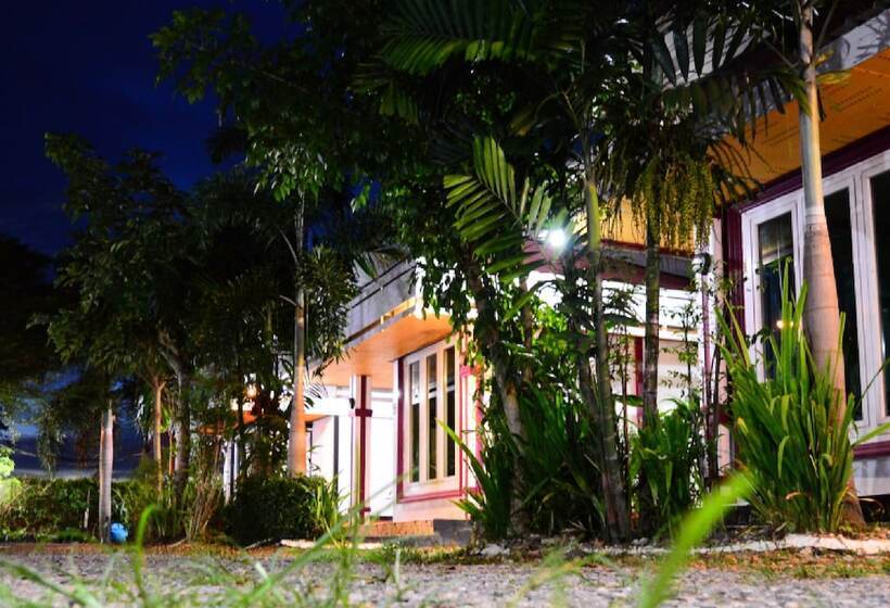 Szálloda Khun Naparn Resort