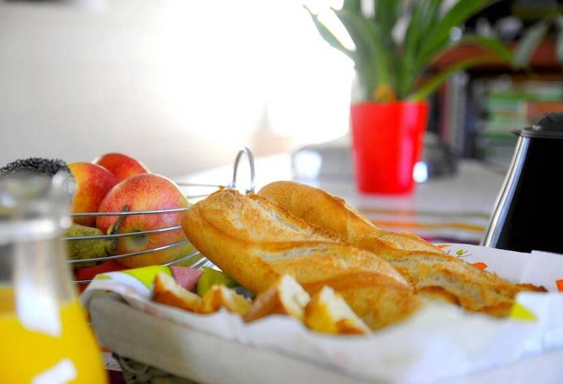 فندق Péniche Le Défi