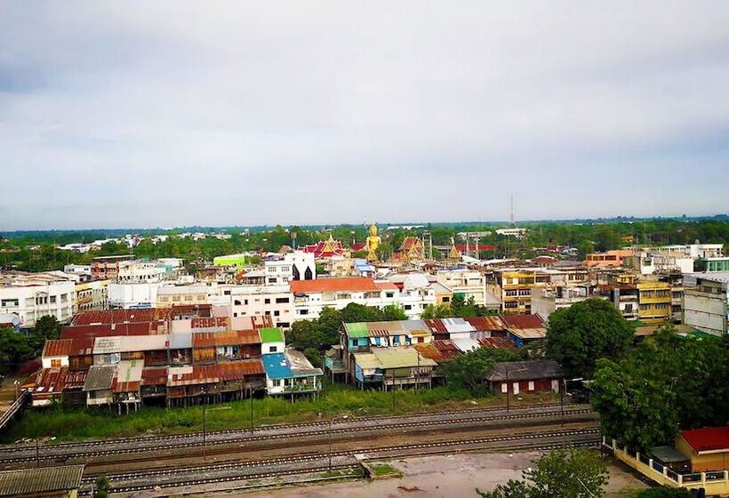 Roseinn Hotel Taphanhin