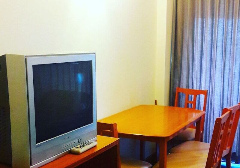 Roseinn Hotel Taphanhin