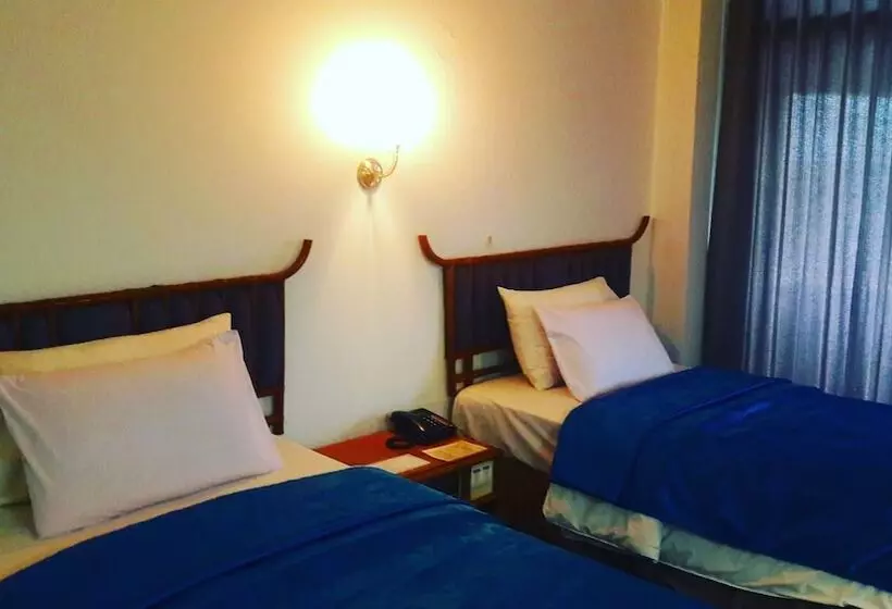 Roseinn Hotel Taphanhin