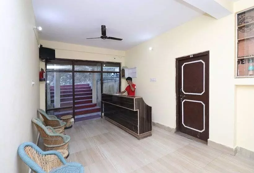 ホテル Shiv Ganga View By Oyo Rooms