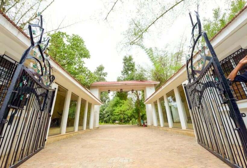 Отель Vraksh Resort