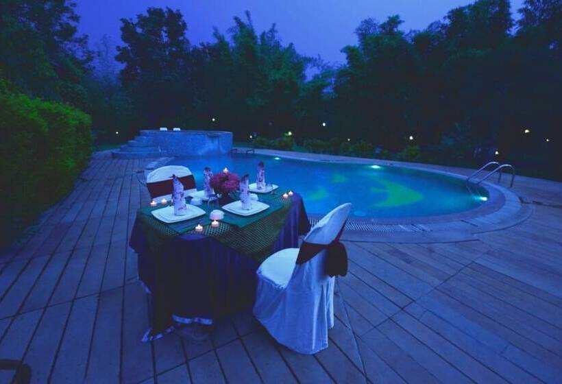 Отель Vraksh Resort