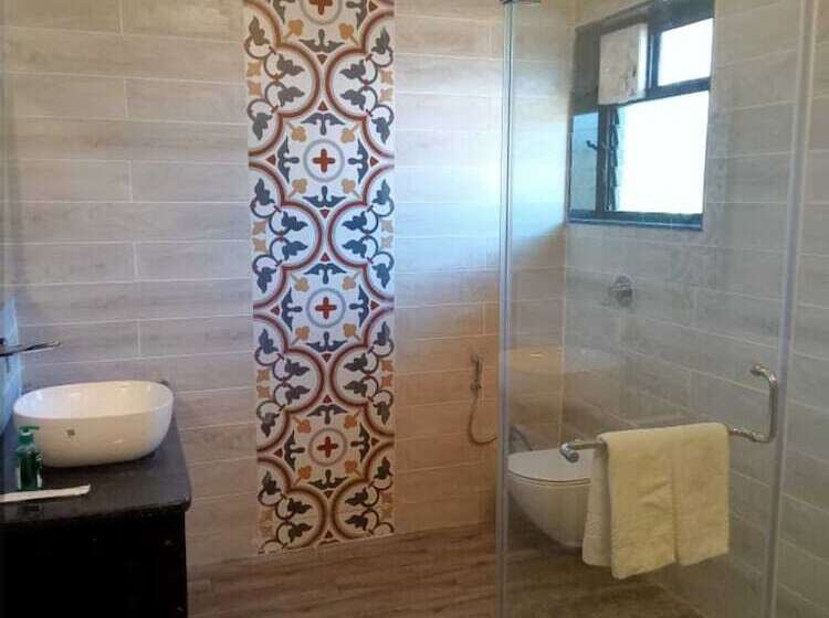 Отель Vraksh Resort