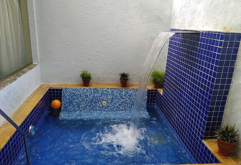 Отель Vraksh Resort