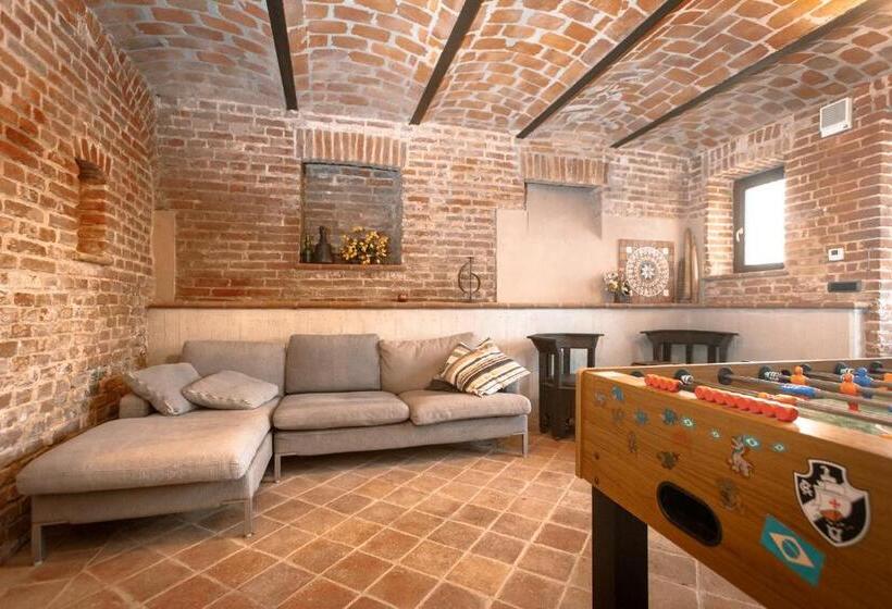 B&b Lanterna Delle Fate Cascina Piemontese And Pool For Exclusive Use