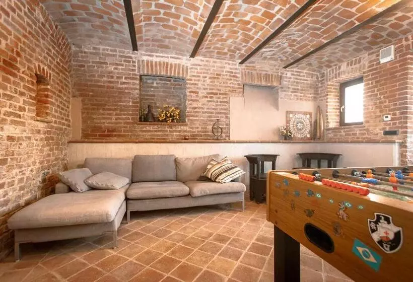 B&b Lanterna Delle Fate Cascina Piemontese And Pool For Exclusive Use