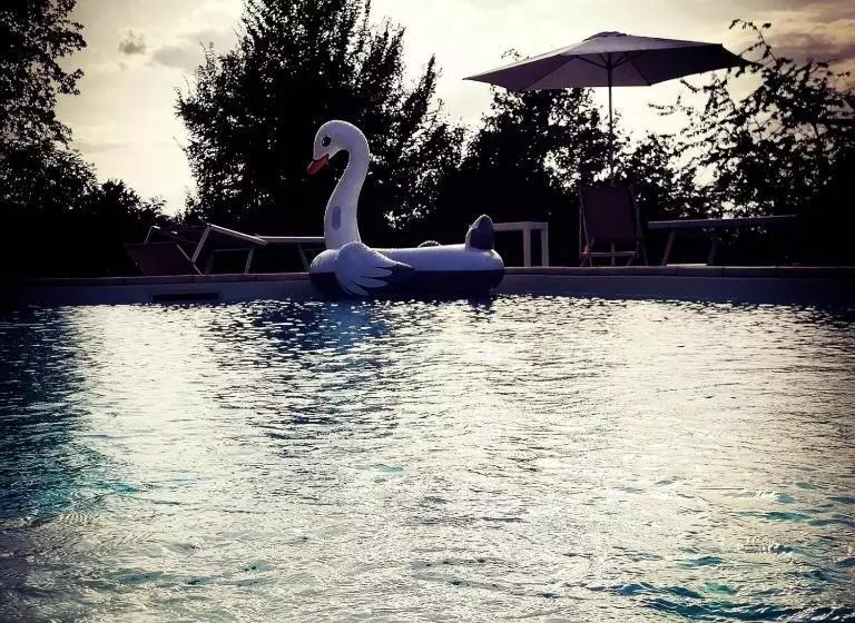 B&b Lanterna Delle Fate Cascina Piemontese And Pool For Exclusive Use