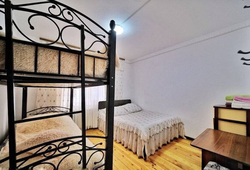 פנסיון Arkhiz City Guest House