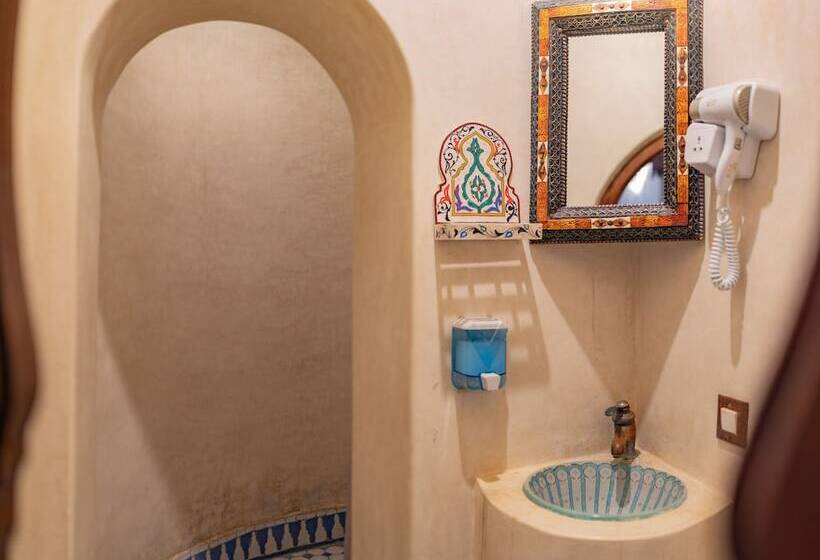 بنسيون Casa Sabila