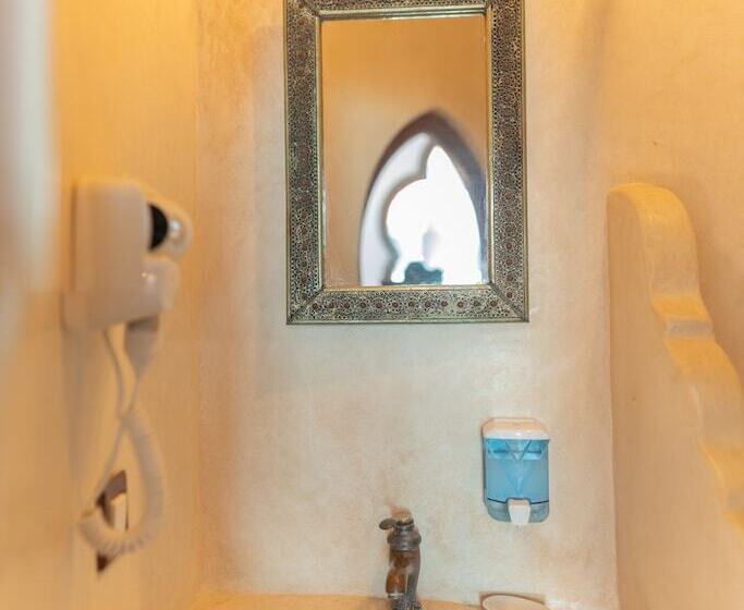 بنسيون Casa Sabila