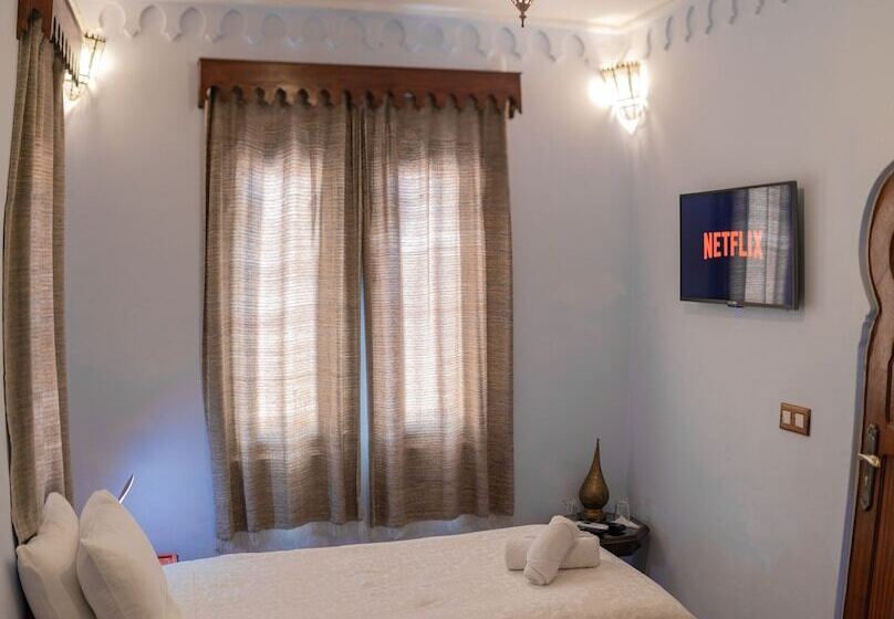 بنسيون Casa Sabila