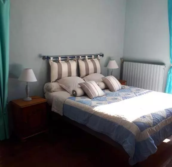 ペンション Chez Nathalie Et Jean Claude