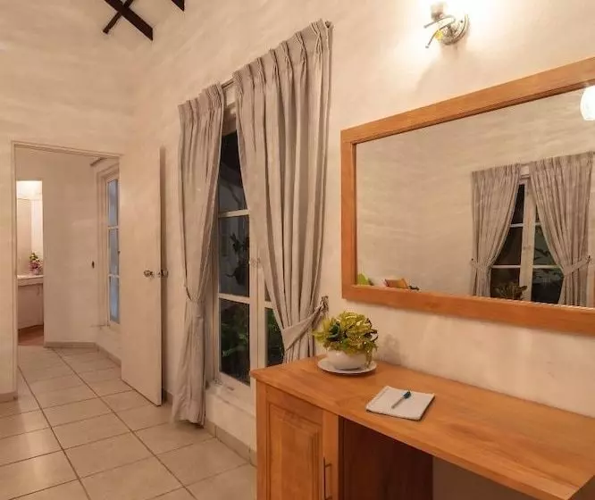 پانسیون White Villa