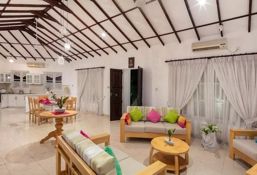 پانسیون White Villa