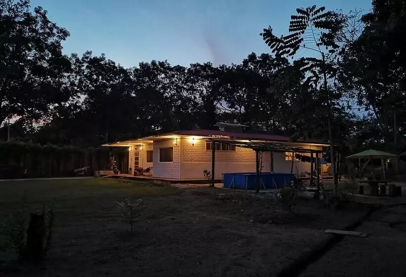 ペンション Yaku Eco House
