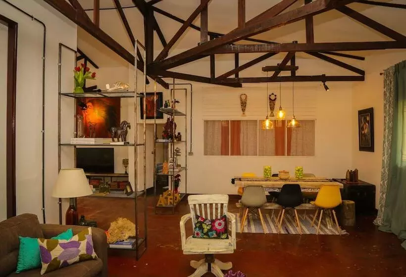 ペンション Yaku Eco House