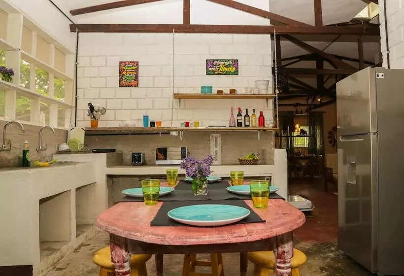 ペンション Yaku Eco House