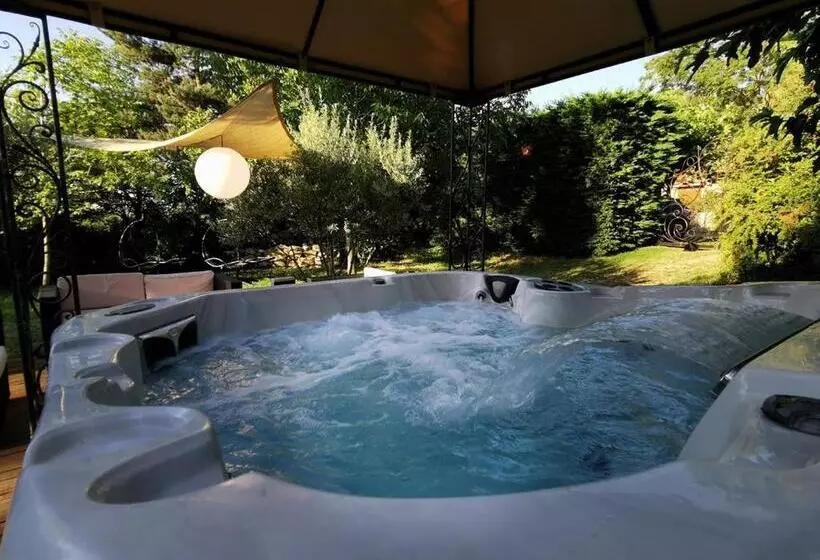 Aamiaismajoitus (B&B) Atelier Du Philosophe