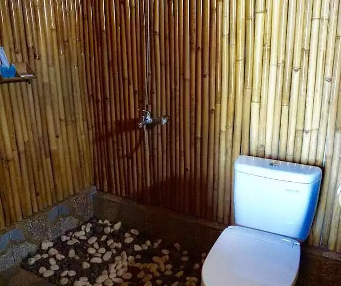 تختخواب و صبحانه Green Bamboo
