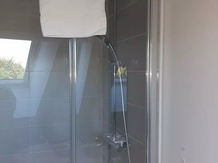 Aamiaismajoitus (B&B) Le Feneau Maison D Hôtes