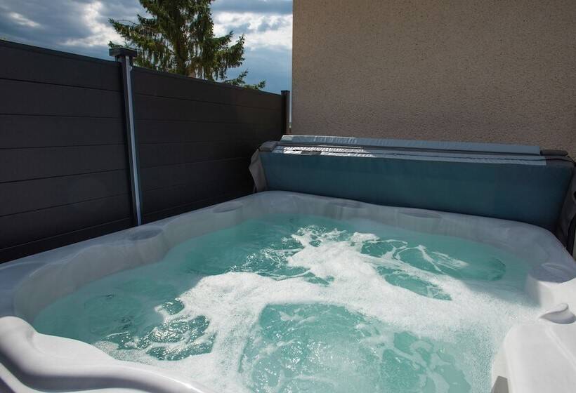 مبيت وإفطار Le Feneau Maison D Hôtes