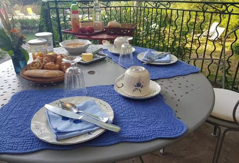 ベッドアンドブレックファースト Mas Des Ballats