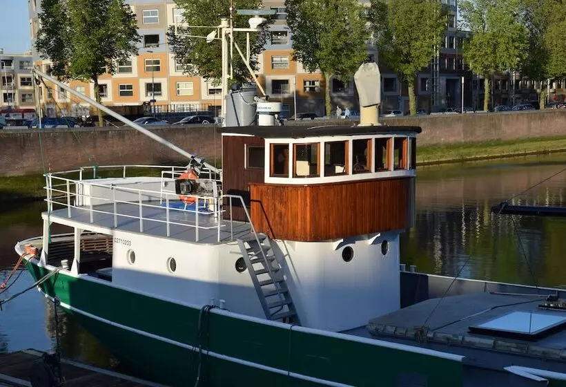 Boathotel Rotterdam Wilhelmina