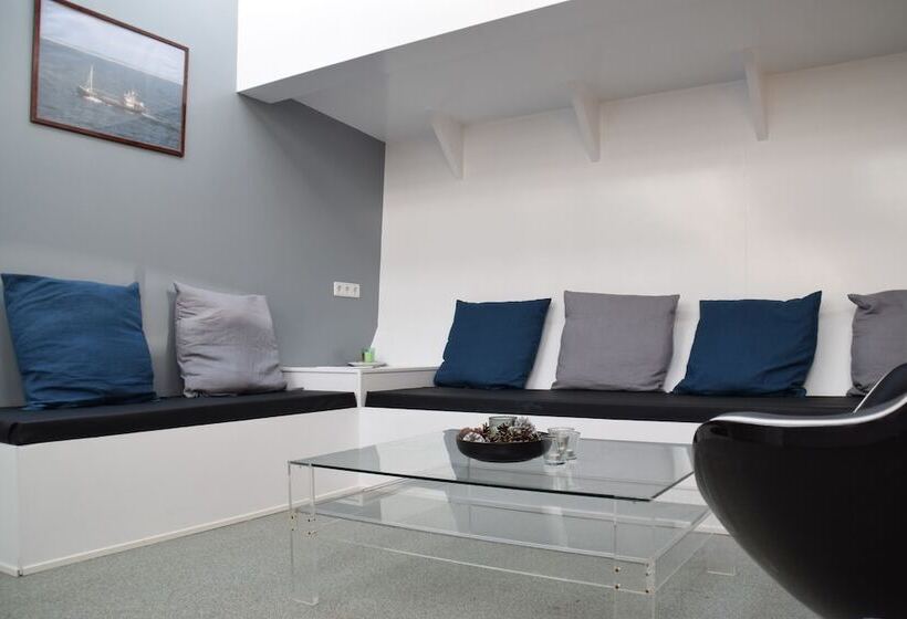 Boathotel Rotterdam Wilhelmina