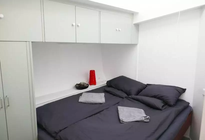 Boathotel Rotterdam Wilhelmina