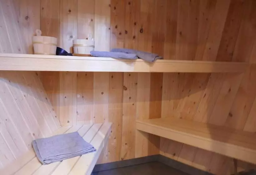 Boathotel Rotterdam Wilhelmina