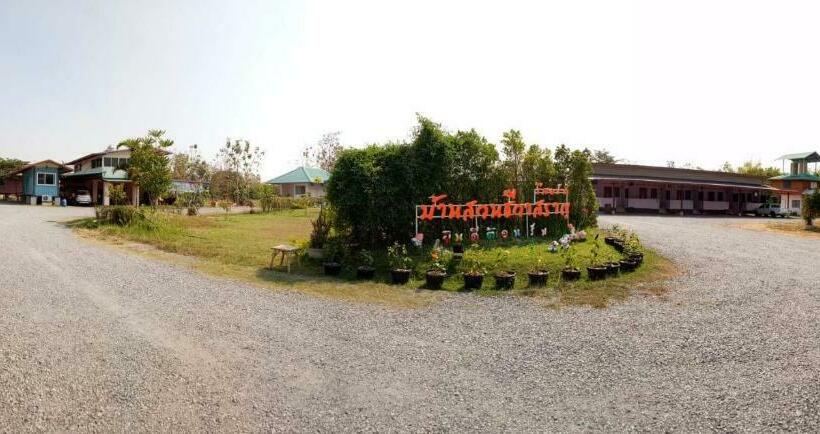 호텔 Baan Suan Chiva Saran