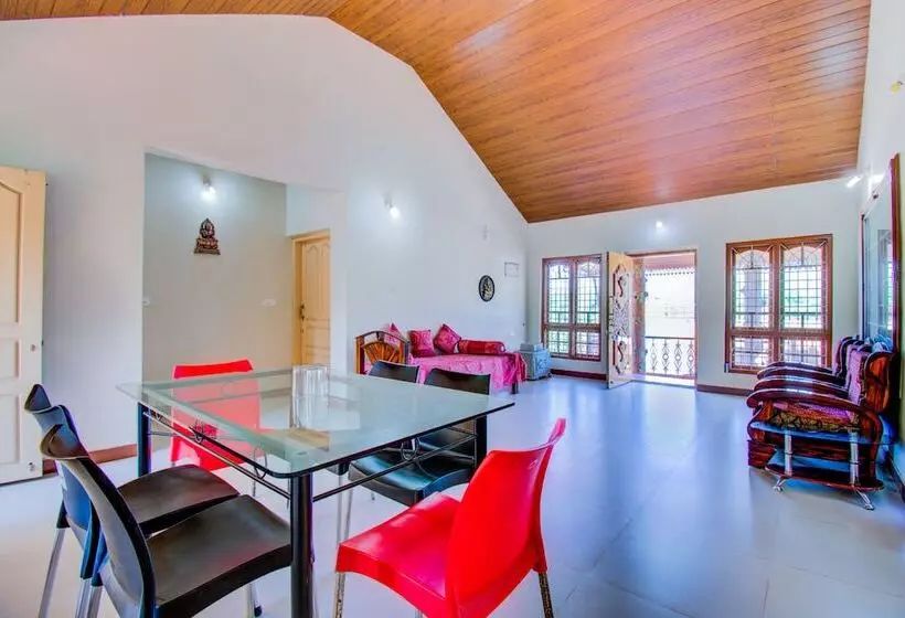 Hotelli Bgrows Holiday Homes - Pushpa Villa By Oyo Rooms