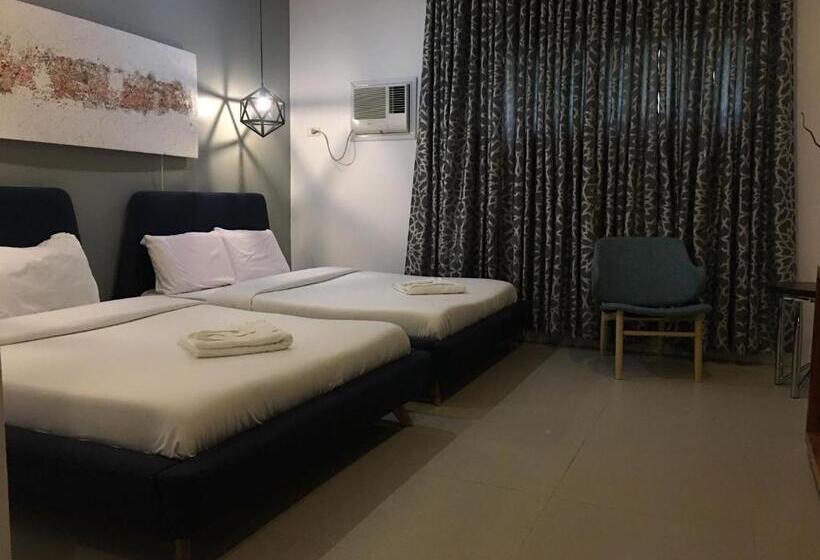 בית מלון כפרי Calape Forest Resort