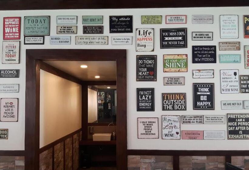 בית מלון כפרי Calape Forest Resort