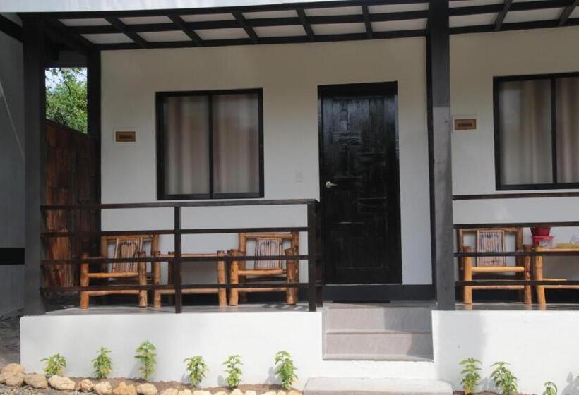 בית מלון כפרי Calape Forest Resort