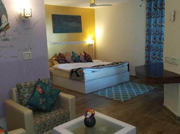 בית מלון כפרי Eriline Resorts