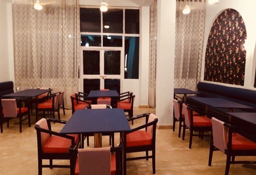 בית מלון כפרי Eriline Resorts