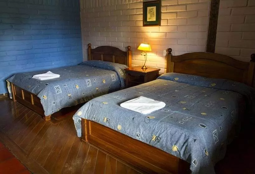 هتل Hosteria Hacienda Pueblo Viejo